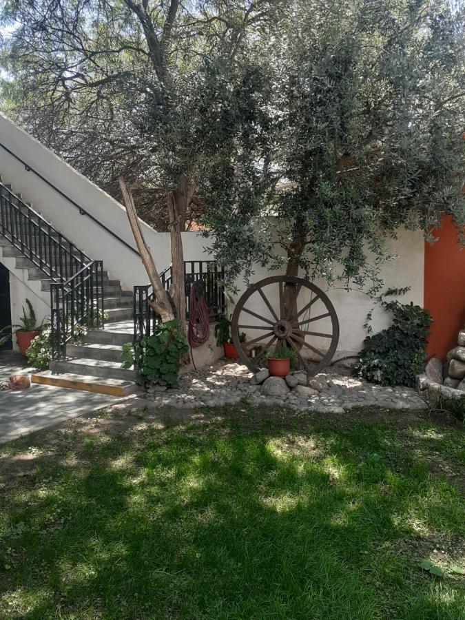 Hostal Candelaria Cafayate Esterno foto